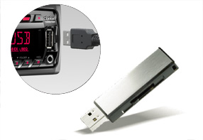 Přední vstup USB